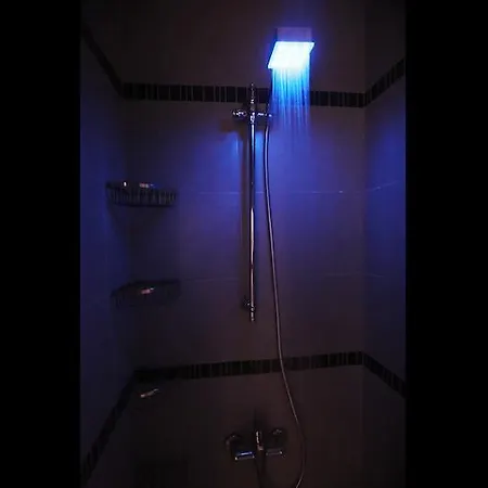 Apartment The Studio Champs Elysees Paris